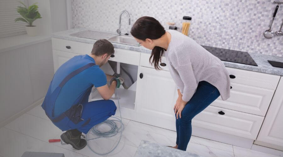 Expert burst pipe repair services in Lakeside, CT